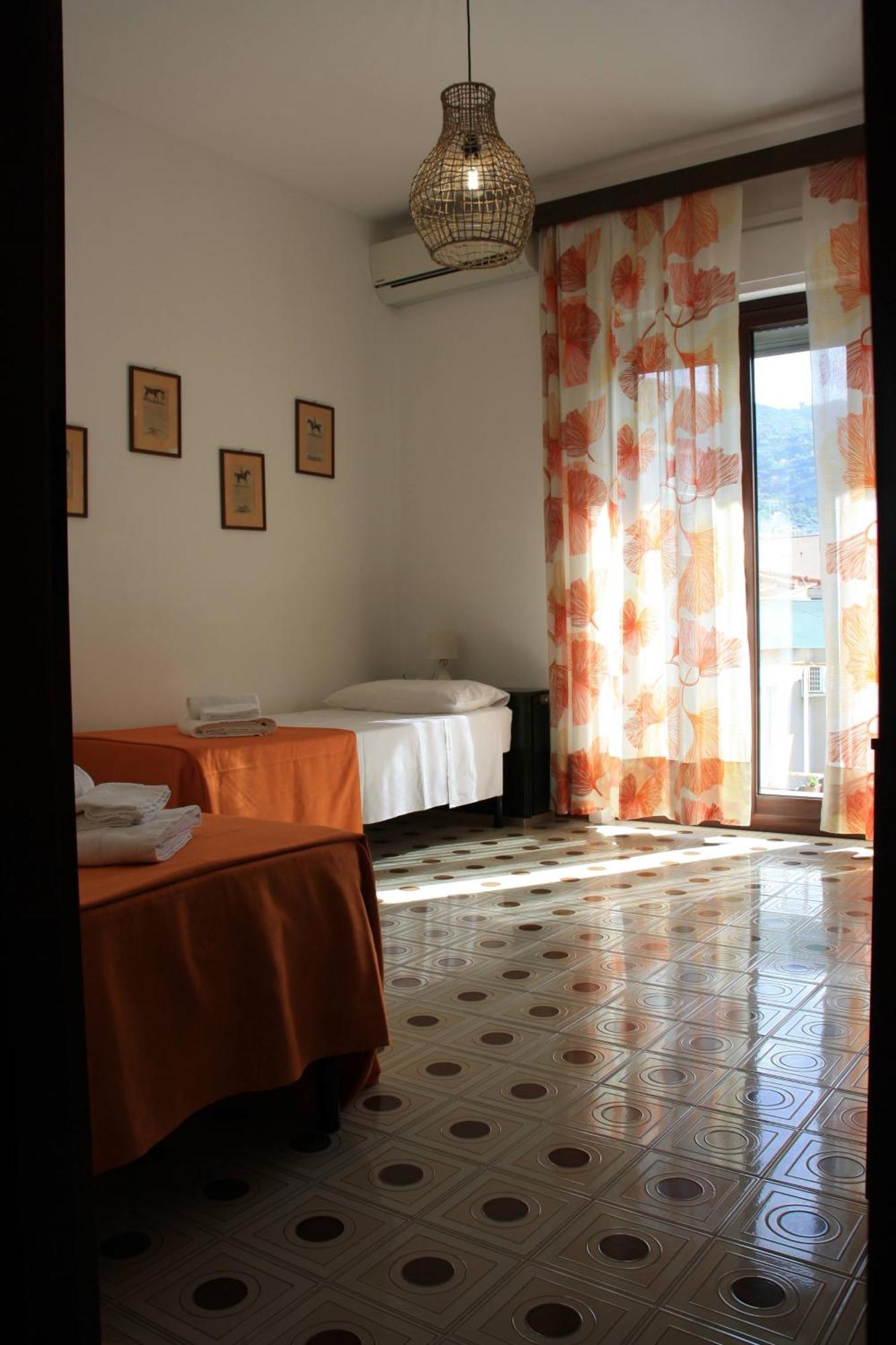 Apartmán Archimede Lounge Cefalù Exteriér fotografie